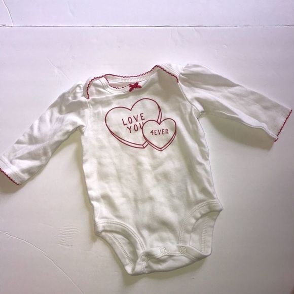 Newborn Valentine’s Day outfit red white hearts stripes tutu pants love baby - Picture 4 of 9
